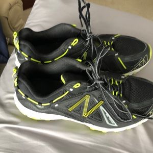 New Balance Tennis Shoes